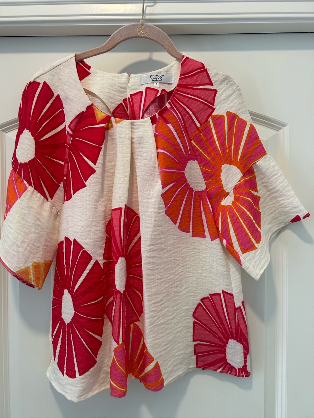 White Floral Puff-Sleeve Top in Red & Orange